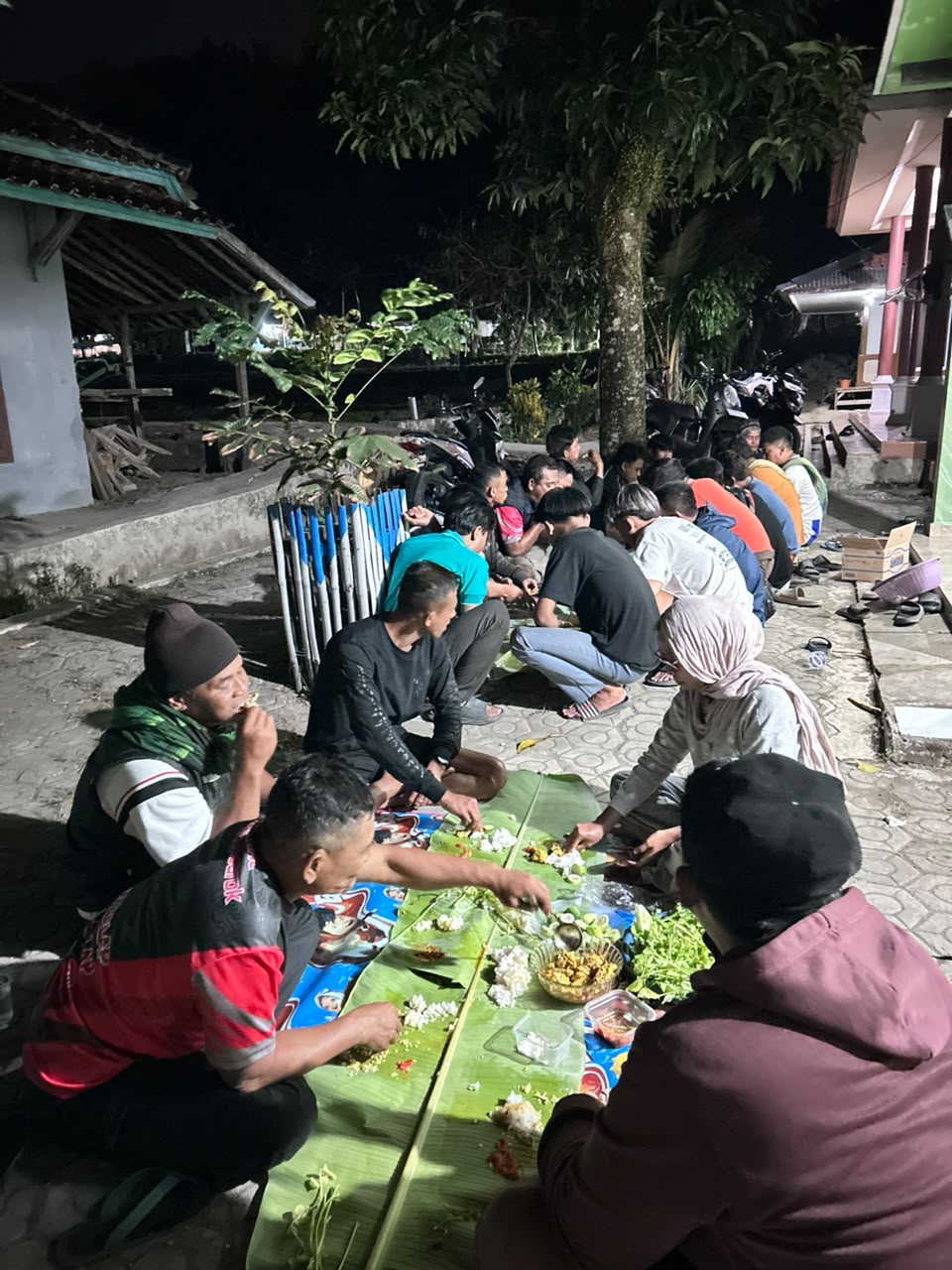 Ngeliwet karang taruna Sadanganayar