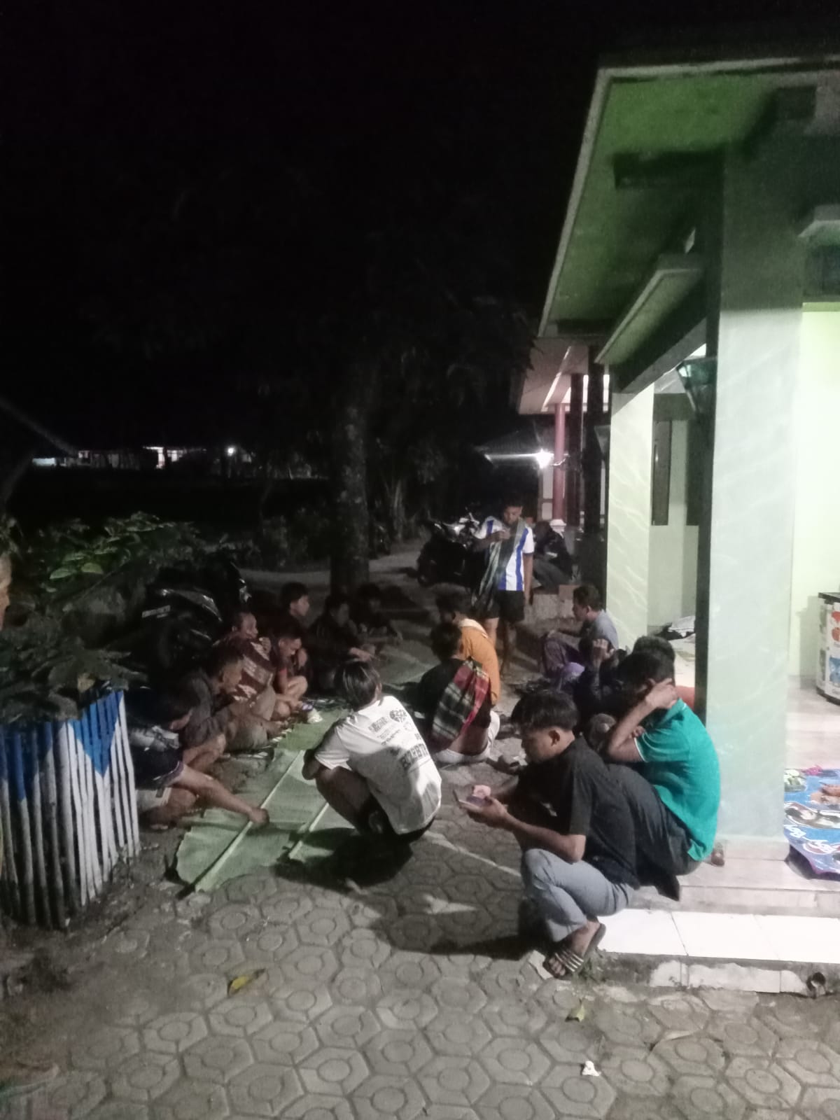 Liwetan bareng